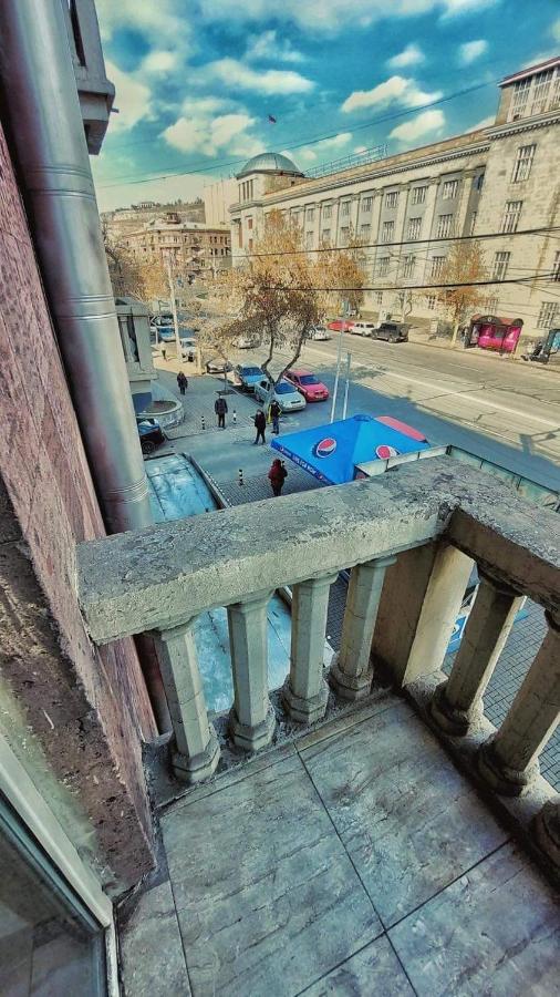 Шикарная Однушка На Абовяна Yerevan Luaran gambar